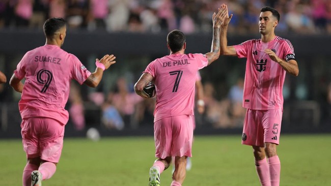 Messi Tak Main, Sohib Kental LM10 Bawa Inter Miami Sikat Pumas UNAM Inter Miami mengemas kemenangan 3-1 atas Pumas UNAM dalam lanjutan Leagues Cup 2025.
