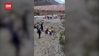 VIDEO: Jembatan Gantung Ambruk di China, 5 Tewas