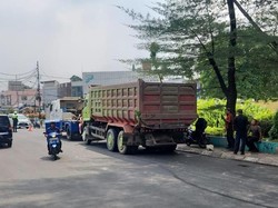 Truk Biang Kerok Macet di Ciputat Selesai Dievakuasi, Lalin Kembali Lancar
