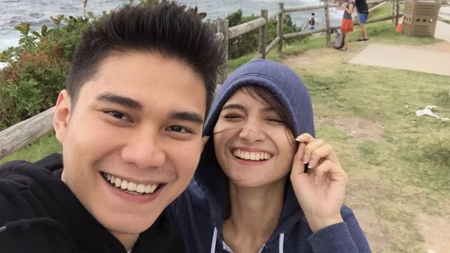 Putusan cerai mengakhiri hubungan pernikahan Acha dan Vicky yang sudah dibina selama nyaris 9 tahun.