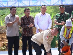 Wamenko Polkam Resmikan Dapur SPPG di Desa Cijayanti Kabupaten Bogor