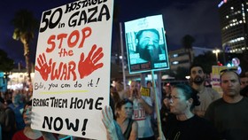 Warga Israel Serbu Kantor Netanyahu Tolak Rencana Caplok Total Gaza