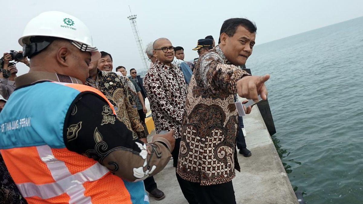 Bos OJK-Airlangga Puji Gubernur Luthfi Berkat Dua Capaian Jateng