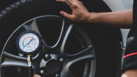 Cara Cek Ban Mobil Agar Siap Dipakai Mudik