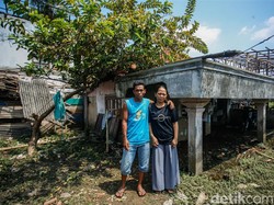 Viral Rumah Dimakan Tanah di Bekasi: Ambles 1 Meter-Sering Kebanjiran