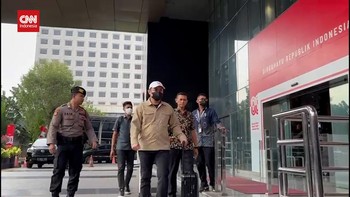 VIDEO: Bupati Kolaka Timur Tiba di KPK, Langsung Diperiksa Penyidik