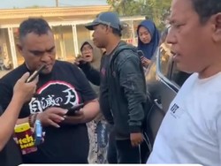Adu Mulut Debt Collector dan Influencer Saat Hendak Tarik Mobil Rental