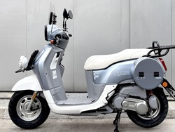 Yamaha Fazzio Modifikasi Ala Skuter Kargo Jepang