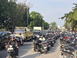 Parkir Liar Mal SKA jadi Biang Kamacetan, Dishub-Polisi Diminta Turun Tangan