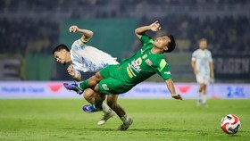 Persebaya Kalah, Perez Ungkap Pesan untuk Bonek