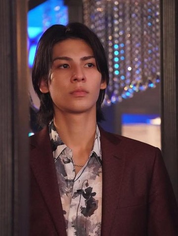 8 Potret Menawan Raul 'Snow Man', Pemeran Serial Learning to Love di Netflix