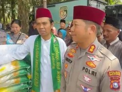 UAS Puji Polres Kuansing Gelar Pasar Murah: Polisi Bukan Sembarang Polisi
