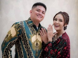 Angie Ang Dilamar Tentara Agung Afrida
