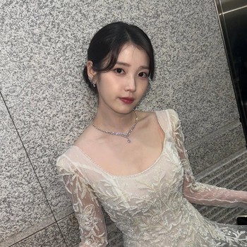 IU akan Gelar Fan Meeting Offline Perdana Setelah 2 Tahun Bertajuk Bye, Summer