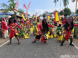 Semarak Karnaval Seni dan Budaya Meriahkan HUT ke-80 RI di Lumajang