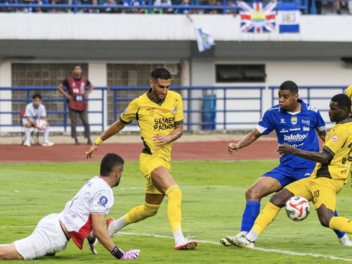 Hasil Super League: 2 Gol Injury Time, Semen Padang Hajar Dewa United