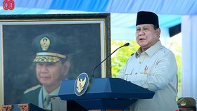 Prabowo Ingatkan Sejarah Kelam, Minta TNI di Garis Depan Lindungi RI