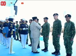 Musa Bangun-Glenny Kahuripan Dapat Pangkat Kehormatan Bintang 3 dari Prabowo