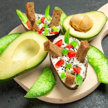 4 Makanan yang Bisa Dicampur dengan Alpukat, Booster Gizi Makin Sehat!