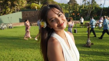 Update Informasi Selebriti InsertLive : Terpopuler: Mantan Pacar Aurelie Moeremans hingga Khalid Basalamah Tentang Nikah tanpa Wali