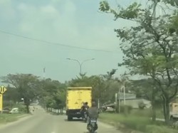 Viral Bajing Loncat Curi Rokok di JLS Cilegon, Polisi Selidiki
