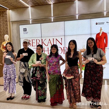 Primadona Lintas Generasi, 'Berkain & Teh Sore' Buktikan Pakai Kain Nggak Harus Ribet