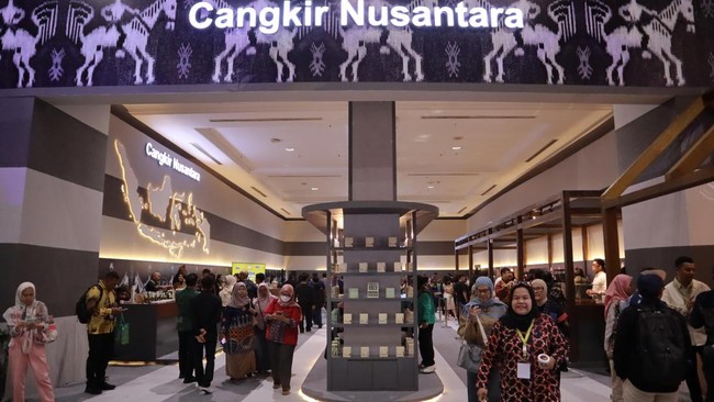 Bank Indonesia menggelar KKI 2025 untuk mendorong UMKM naik kelas melalui inovasi dan digitalisasi, sekaligus mendukung pertumbuhan ekonomi berkelanjutan.
