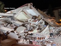 Video: Detik-detik Mencekam Gempa M6,1 Guncang Turki-Bangunan Roboh Video: Detik-detik Mencekam Gempa M6,1 Guncang Turki-Bangunan Roboh