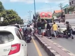 Kecelakaan Beruntun 4 Mobil di Jalan Poros Maros-Makassar gegara Rem Blong