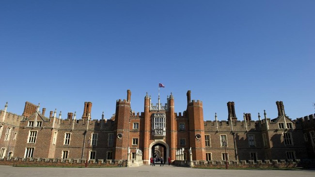 Ratu Inggris Pernah Minta Perlindungan ke Sultan Aceh Sejarah pernah mencatat Ratu Elizabeth I dari Inggris berkirim surat kepada Sultan Aceh minta perlindungan.
