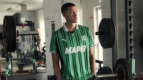 Jay Idzes Jadi Bek Paling Mahal di Sassuolo