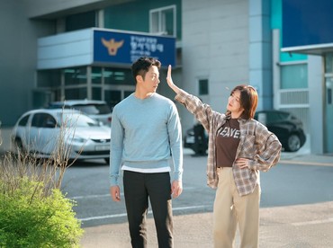 img-title Tayang Perdana, Drama Comeback Jung Il Woo Raih Rating Tinggi 2 Digit