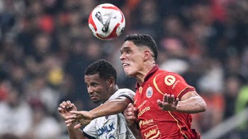 FOTO: 2 Gol Spektakuler, Persija Gebuk Persita 4-0