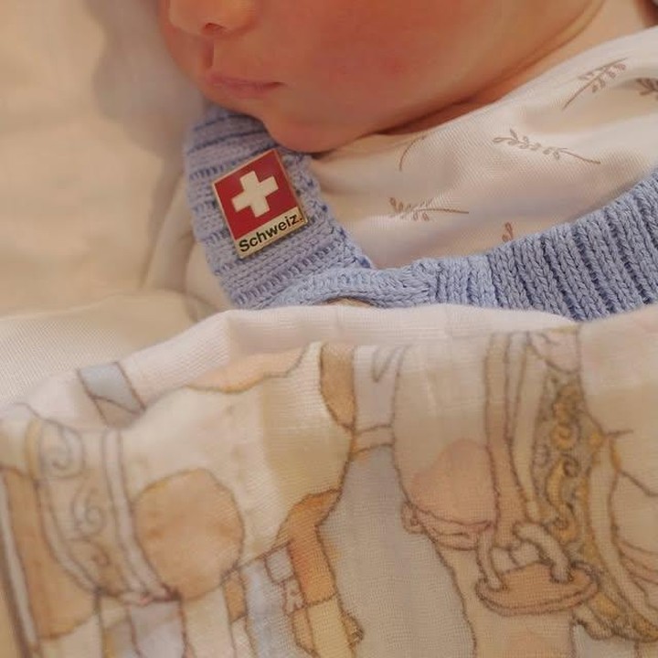 <p>Meski momen bahagia ini sudah dibagikan luas, Anggika tetap memilih menjaga privasi sang putra dengan tidak memperlihatkan wajahnya kepada publik. Keputusan ini tentu menjadi bentuk perlindungan bagi Baby Arya agar tetap aman dan nyaman. (Foto: Instagram @anggikabolsterli)</p>