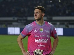 Adam Przybek Masih Absen di Laga Persijap Vs Persib