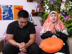 Anak Fitnah Azizah Salsha, Ibunda Bigmo & Resbobbb Nangis Minta Maaf ke Andre Rosiade