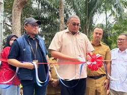 Andre Rosiade Resmikan Tower Telkomsel di Silongo Sijunjung, Tunaikan Janji Kampanye