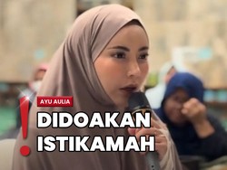 Ayu Aulia Kembali Masuk Islam, Suara Bergetar saat Baca Syahadat
