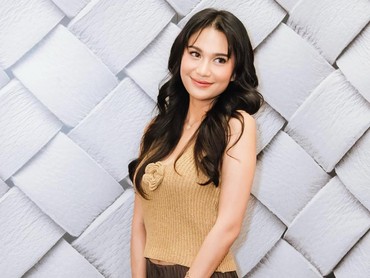 Masih Masa Iddah, Azizah Salsha Kepergok Rangkul Mesra Nadif