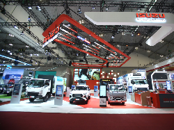 Isuzu Catat 969 SPK di GIIAS 2025, Naik 52 Persen dari Tahun Lalu