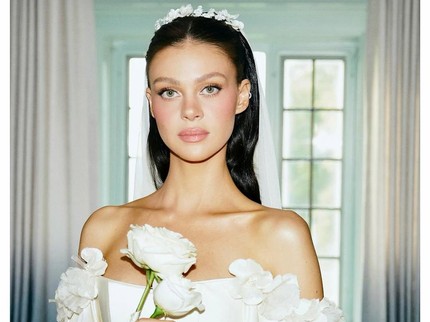 Intip Sumber Kekayaan Nicola Peltz, Istri Brooklyn yang Disebut Lebih Kaya dari Keluarga Beckham