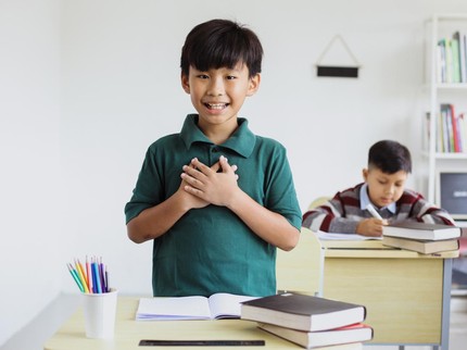 40 Contoh Teks Perkenalan Diri Bahasa Inggris dan Artinya, Lengkap!
