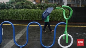 Riset BRIN Ungkap Hujan Jakarta Mengandung Mikroplastik, Ini Bahayanya
