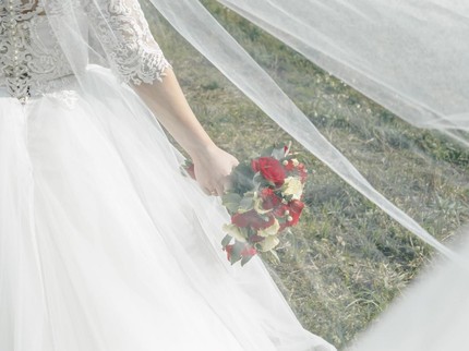 Viral Pengantin Perempuan Cantiknya Kebangetan, Sampai Dituding AI