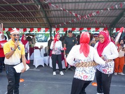 Keseruan Pangdam V/Brawijaya Ikut Lomba Agustusan Bersama Anggota