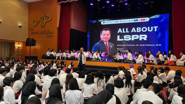 LSPR Institute of Communication & Business menggelar PKKMB 2025/2026 untuk mahasiswa baru, perkenalkan lingkungan akademik dan budaya kampus.