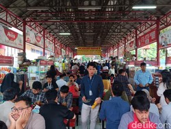 Makan Siang Kantoran Bikin Gaji Tumbang: Setiap Hari Rp 40 Ribu Melayang!