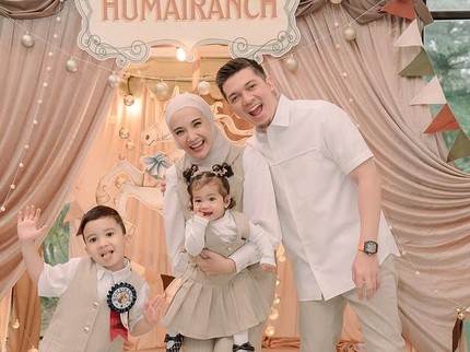 Momen Ukkasya Anak Zaskia Sungkar Main Bareng Sang Adik Humaira, Intip 5 Potret Manisnya