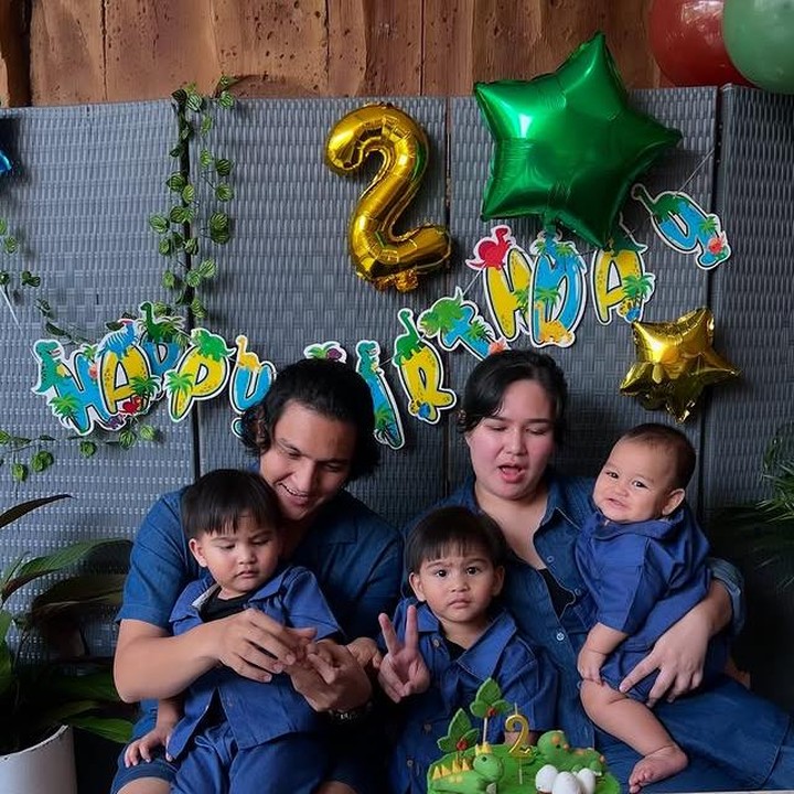 <p>Tak ketinggalan, Masayu juga menuliskan pesan manis dan harapan untuk putranya. "Mommy daddy dan Ryu sayang kalian.. doain mommy daddy yaa semoga bisa jadi orang tua yg terbaik dan membanggakan buat kalian," sambungnya. (Foto: Instagram @masayuclara)</p>