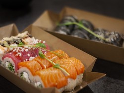 Twist Unik Makanan Jepang, Kini Ada Sushi Buah hingga Mie Sashimi